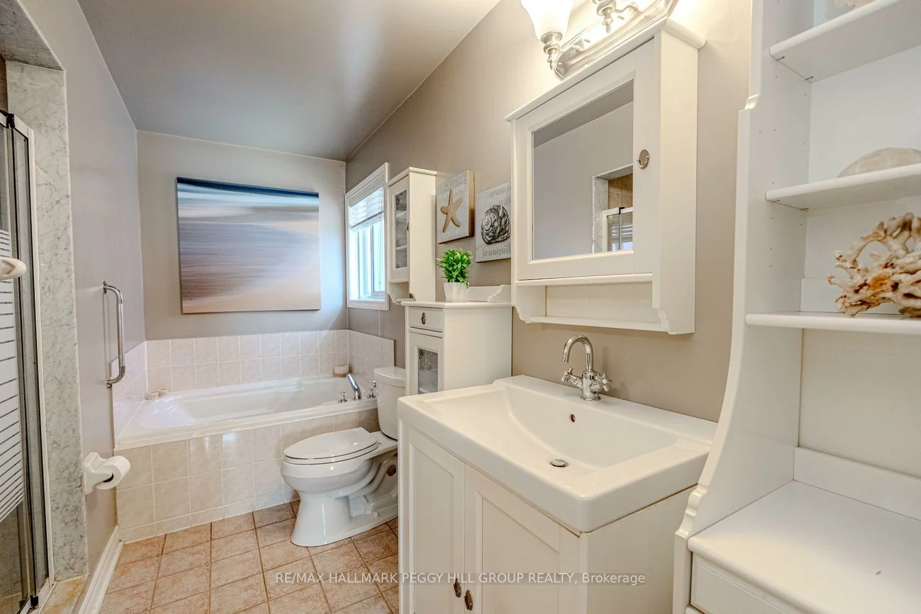 1, Valley View, Bayshore, Barrie