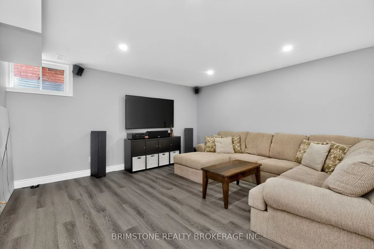 15, Lowry, Edgehill Drive, Barrie