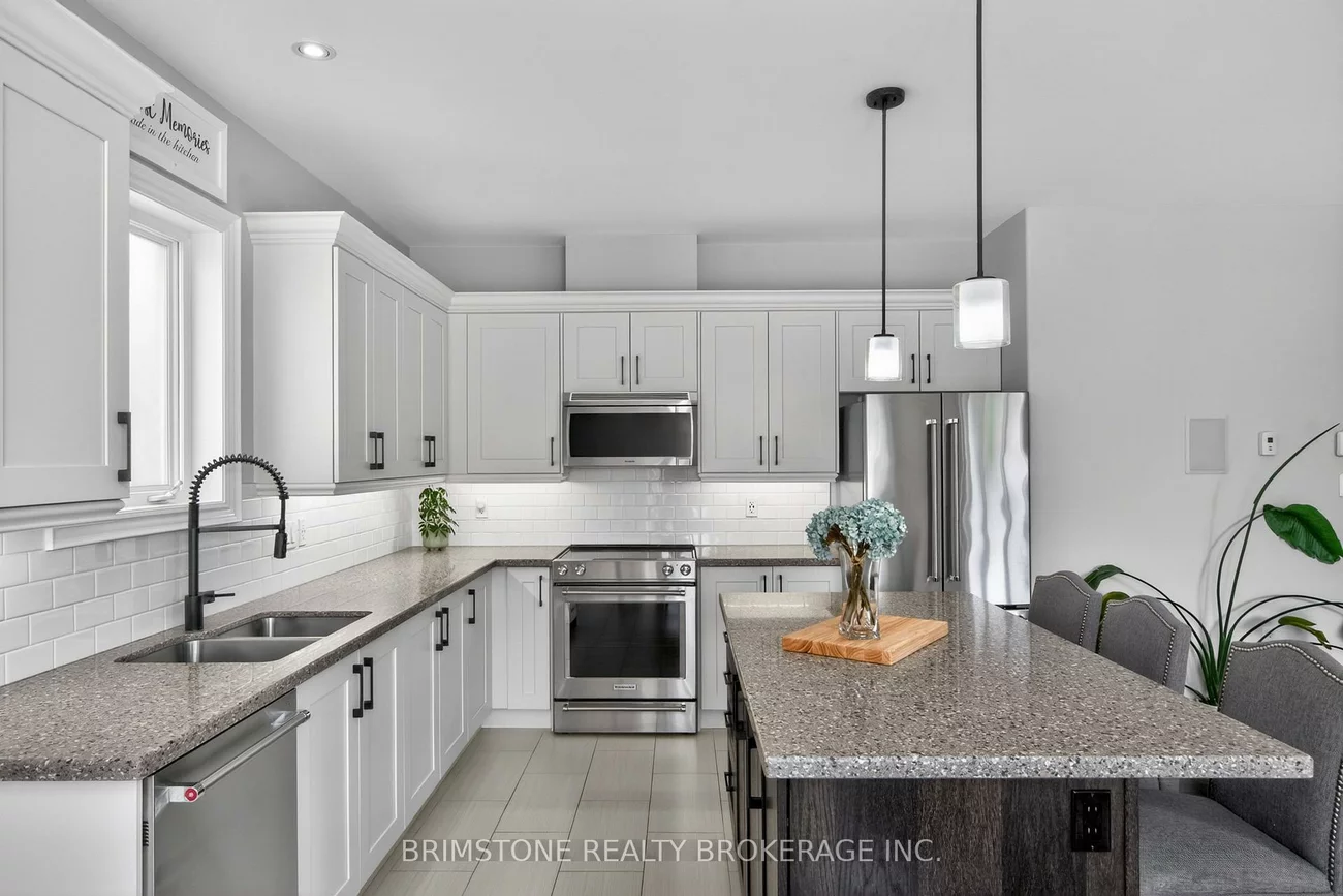 15, Lowry, Edgehill Drive, Barrie
