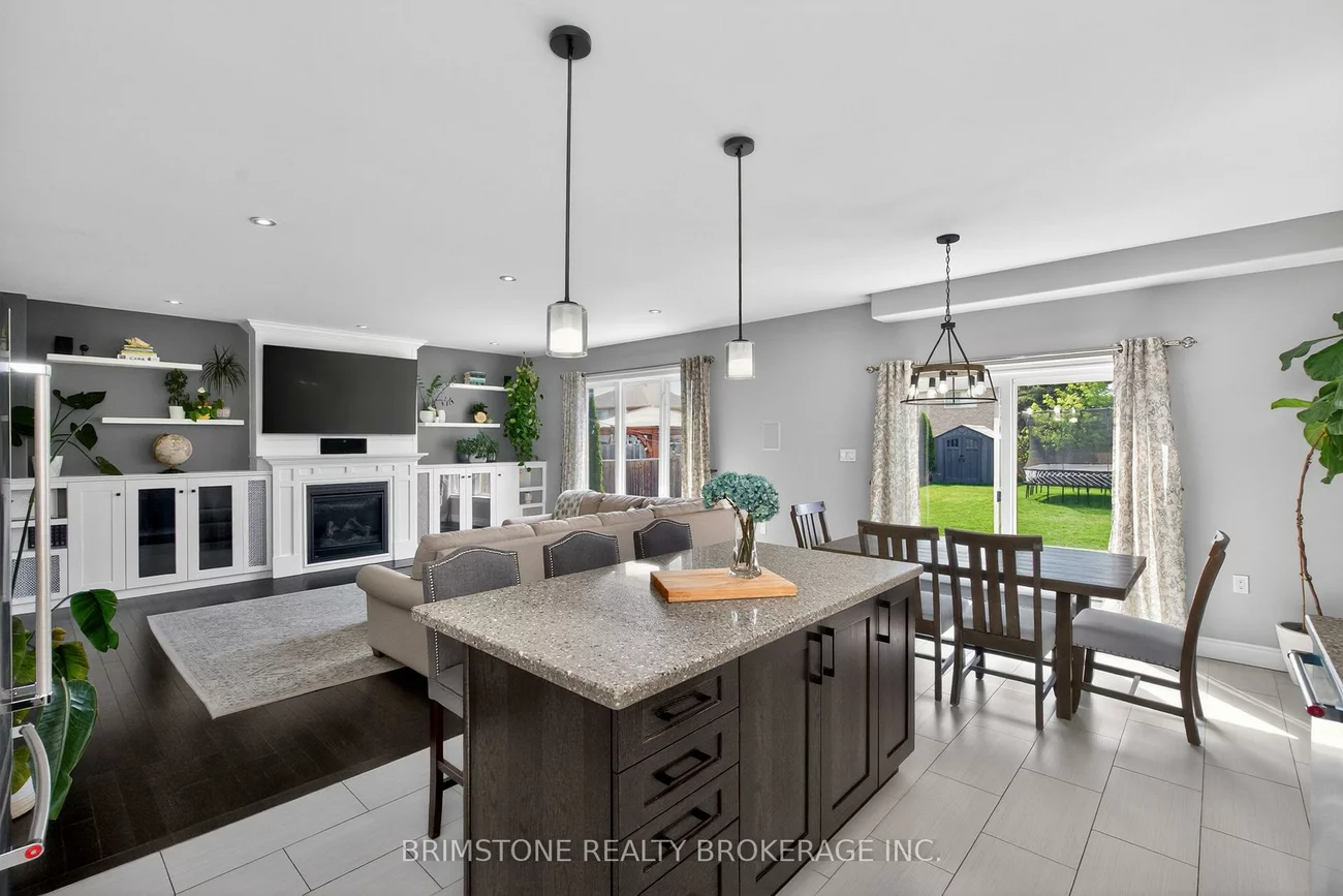 15, Lowry, Edgehill Drive, Barrie