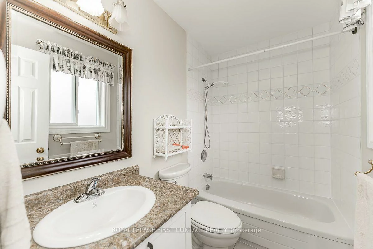 35, Gibbon, Letitia Heights, Barrie