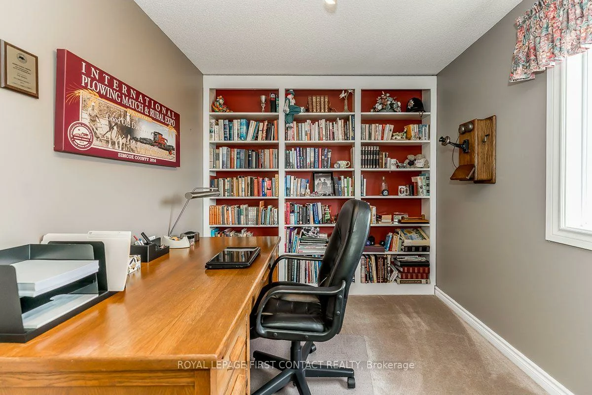35, Gibbon, Letitia Heights, Barrie