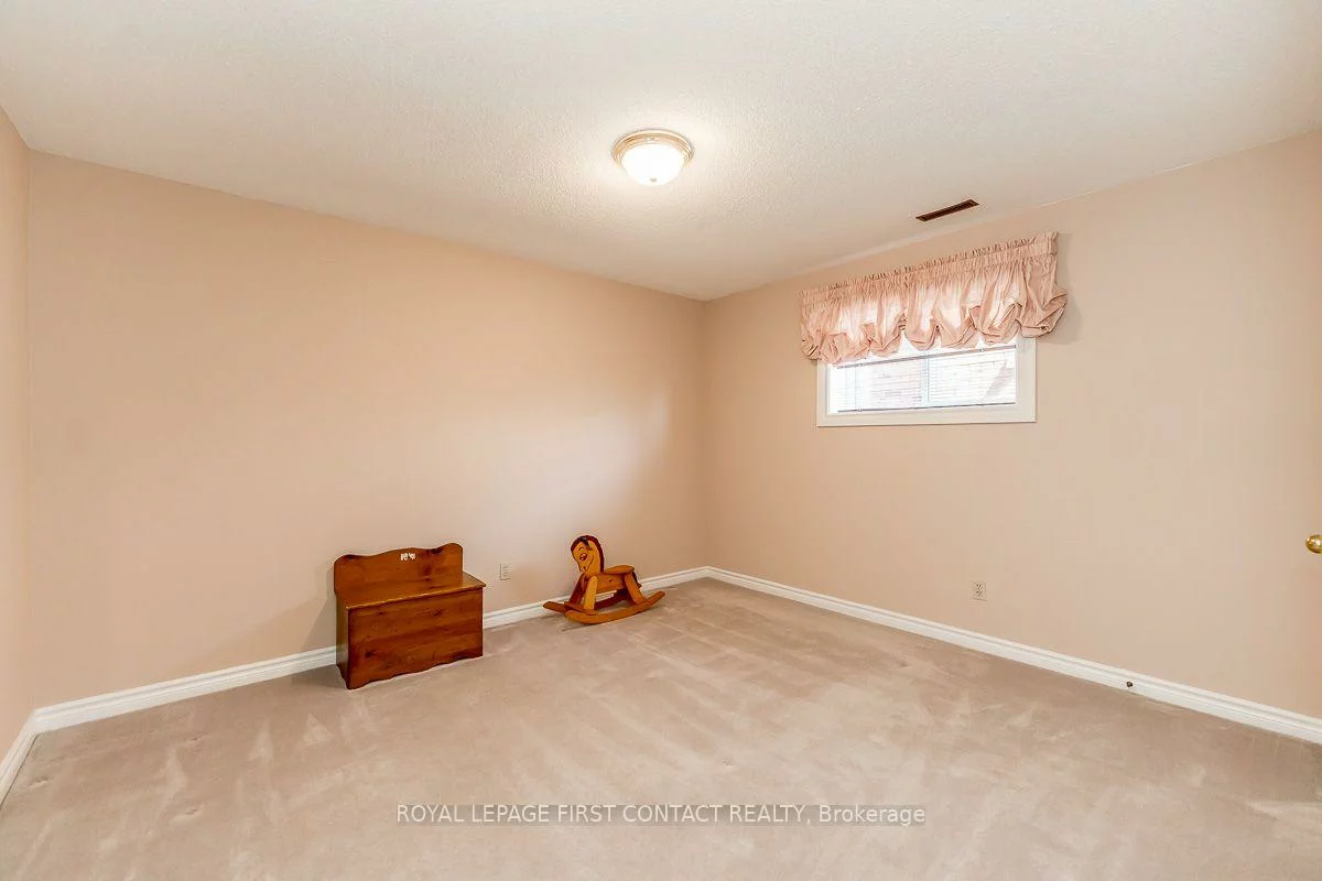 35, Gibbon, Letitia Heights, Barrie