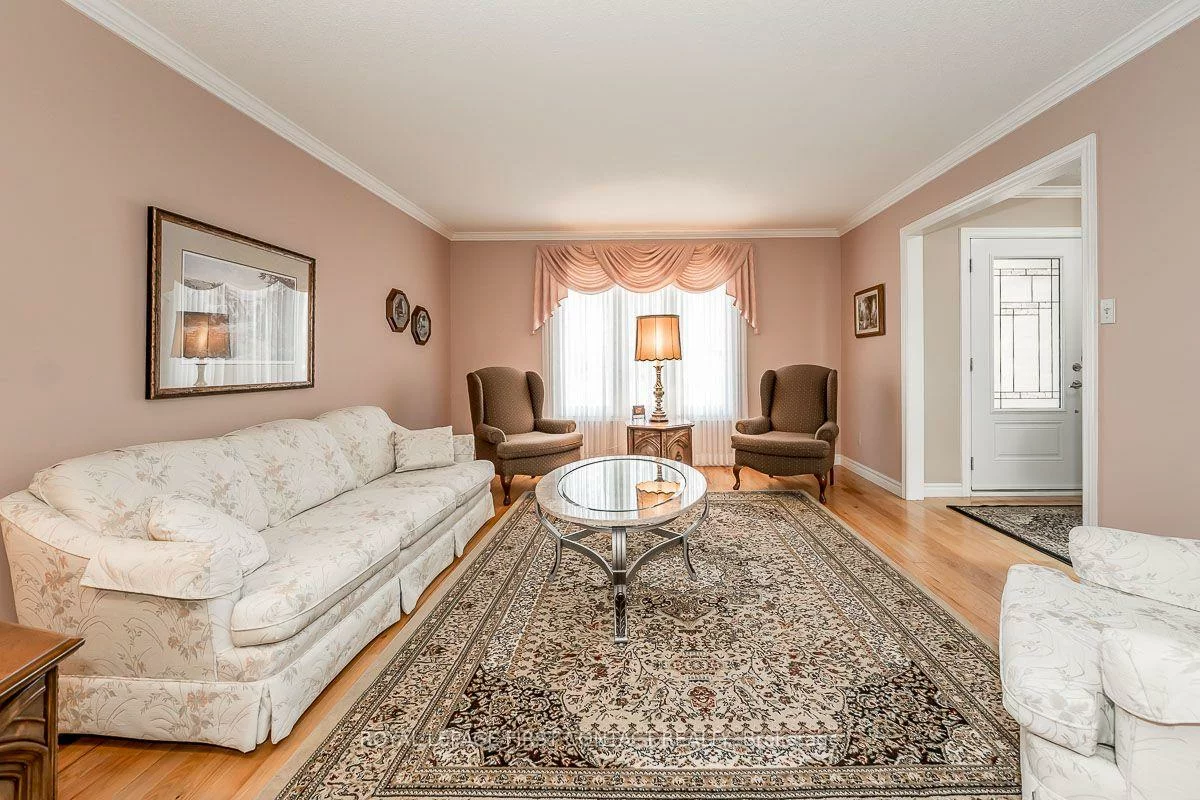 35, Gibbon, Letitia Heights, Barrie