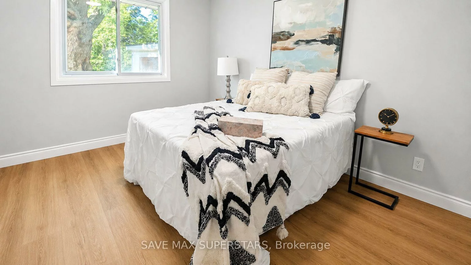 275, Grove, Wellington, Barrie