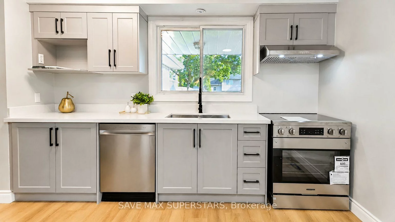 275, Grove, Wellington, Barrie