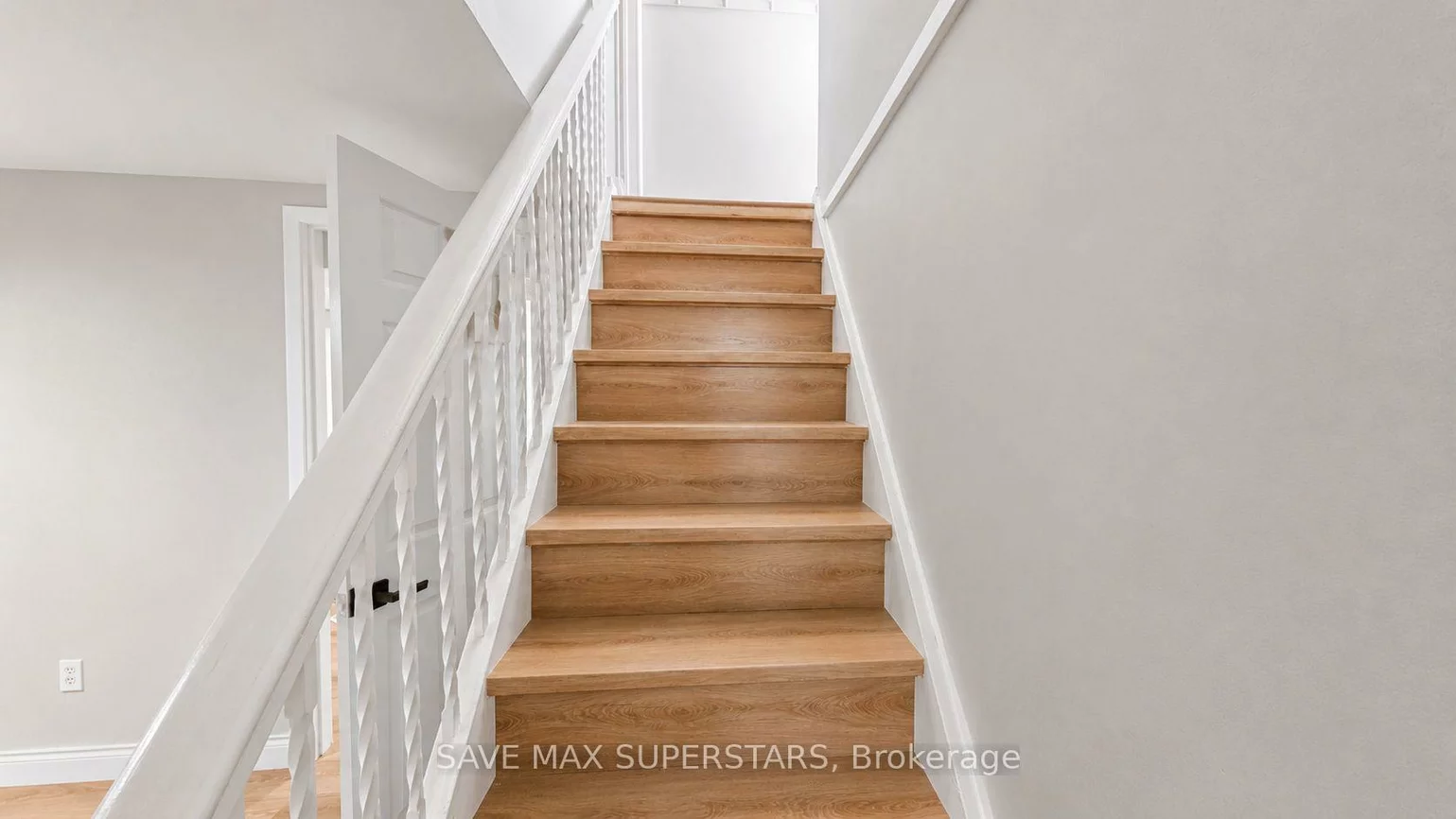 275, Grove, Wellington, Barrie
