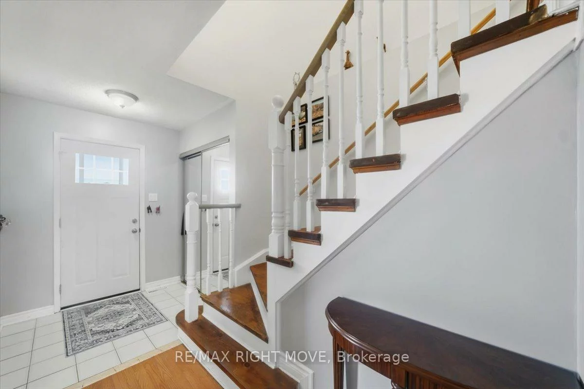 470, st vincent, Cundles East, Barrie