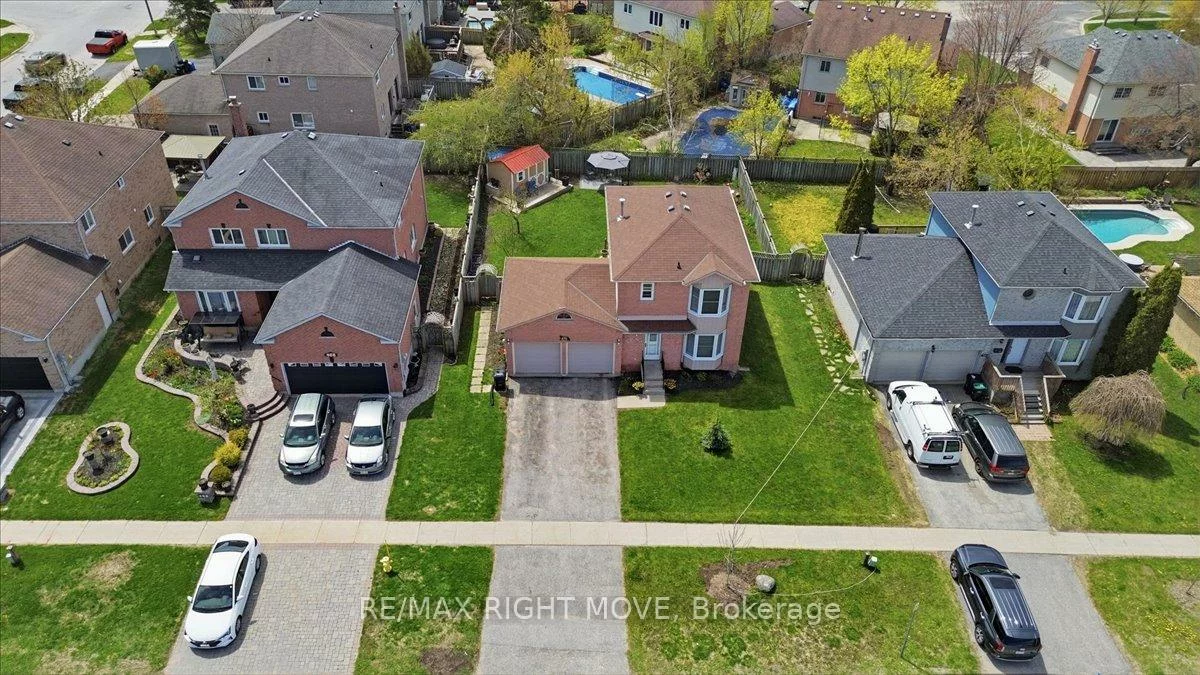 470, st vincent, Cundles East, Barrie
