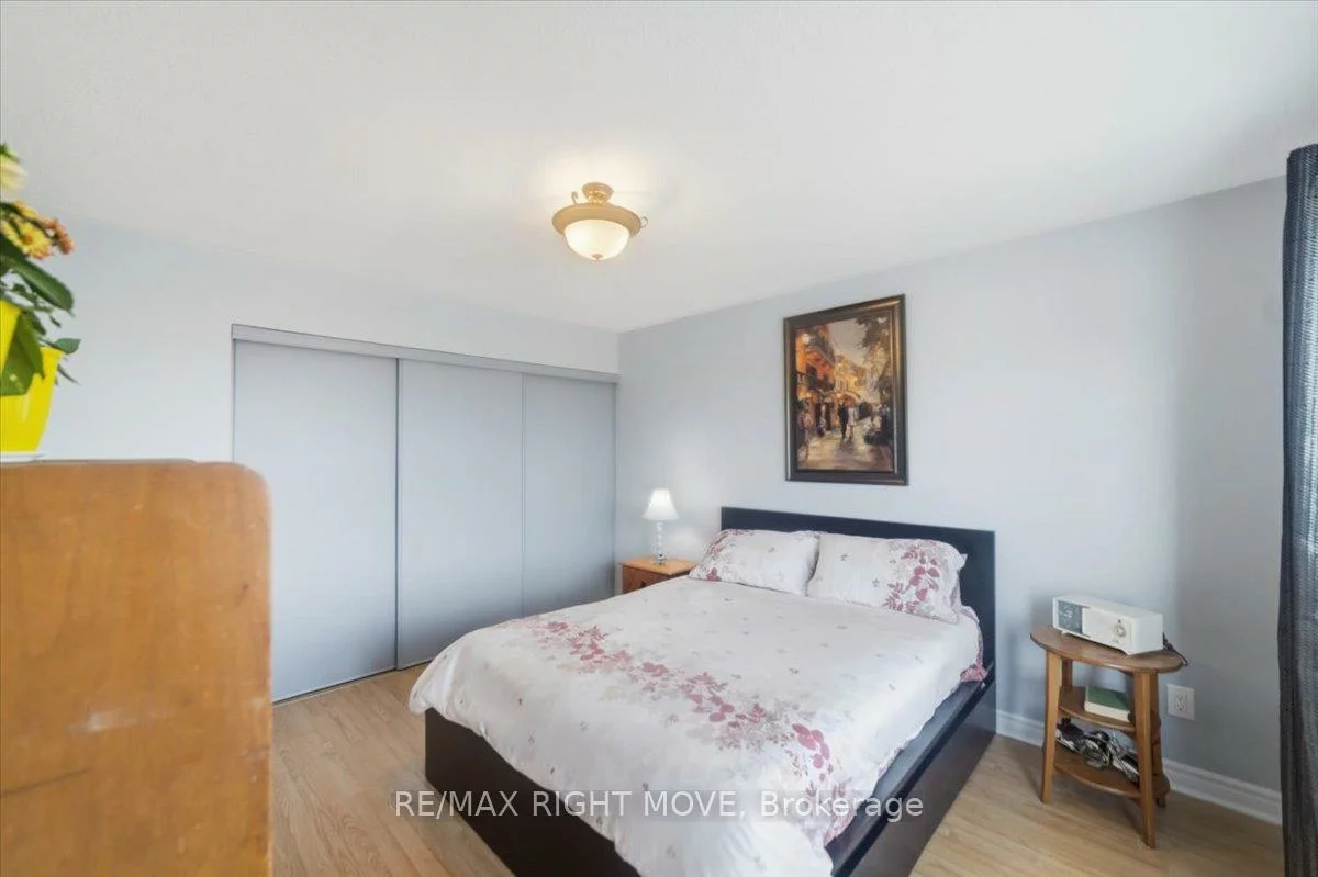 470, st vincent, Cundles East, Barrie