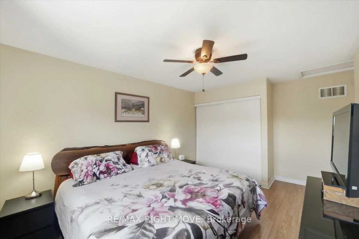 470, st vincent, Cundles East, Barrie