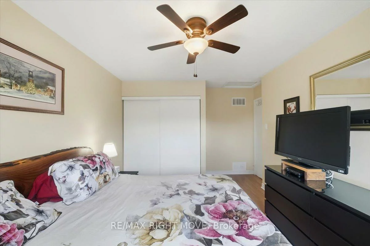 470, st vincent, Cundles East, Barrie