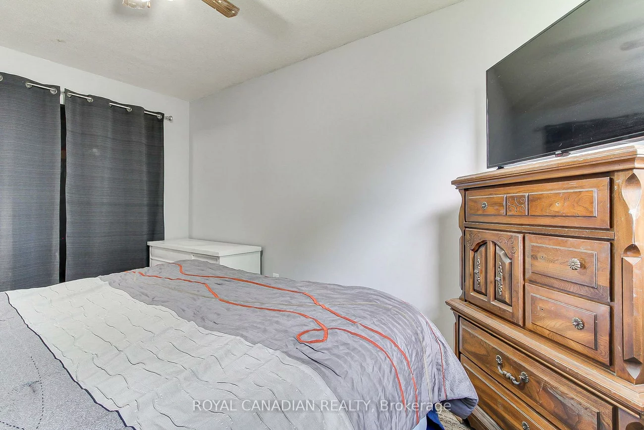 46, Austen, Letitia Heights, Barrie