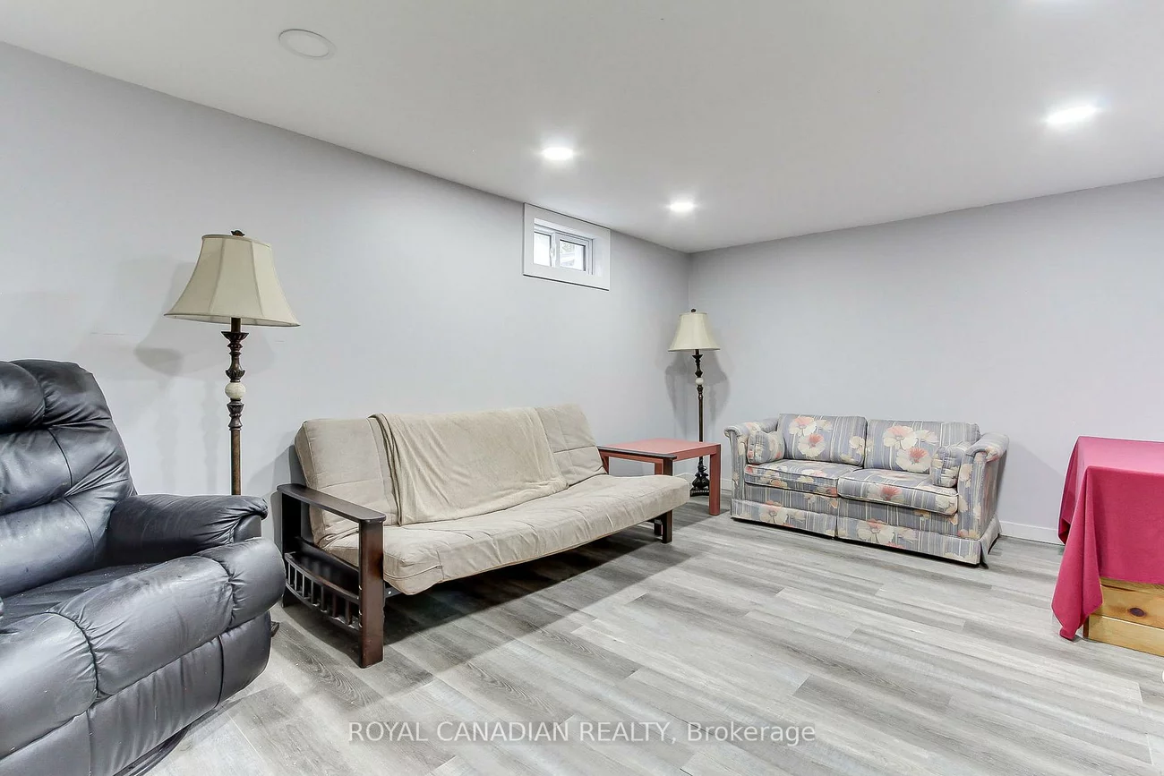 46, Austen, Letitia Heights, Barrie