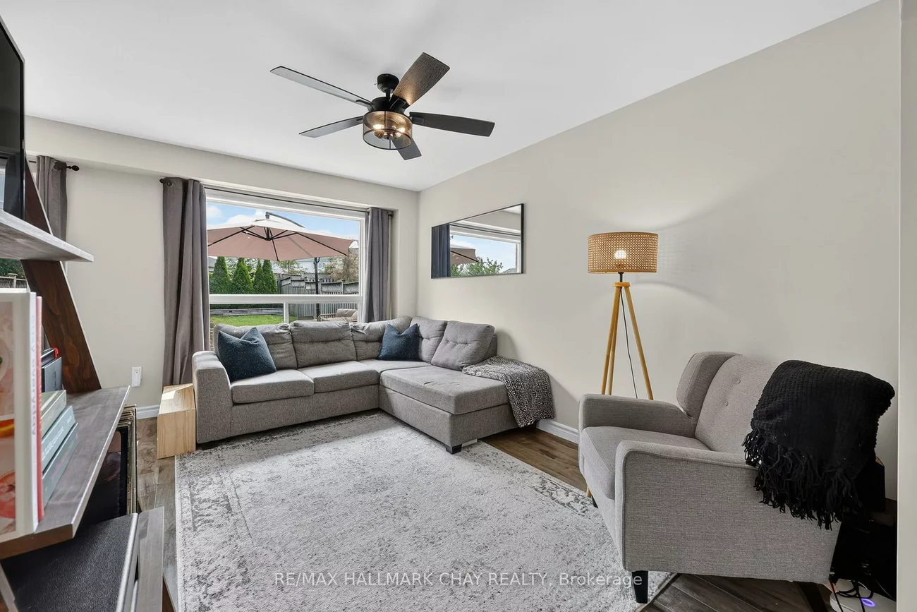 65, Pickett, Painswick North, Barrie