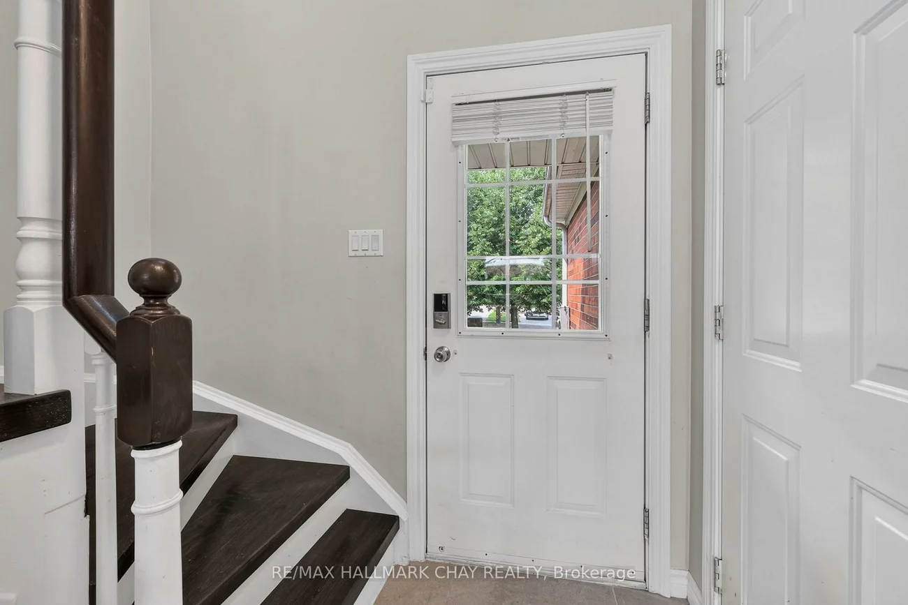 65, Pickett, Painswick North, Barrie