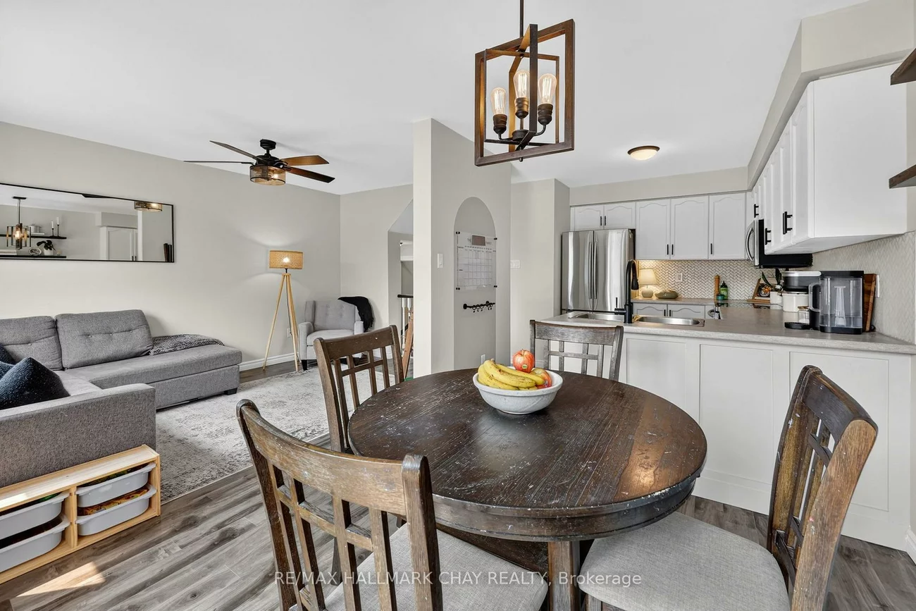 65, Pickett, Painswick North, Barrie