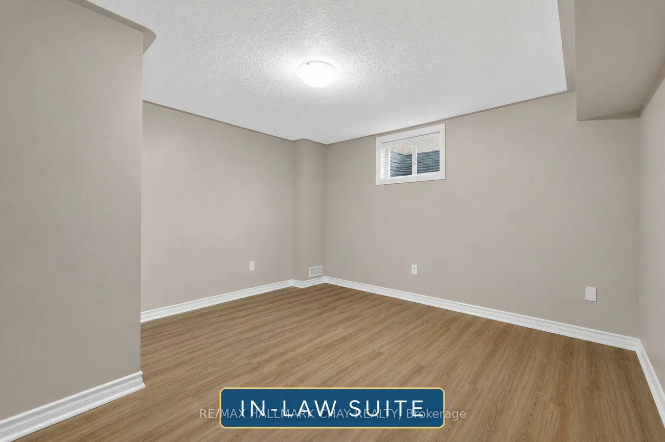 39, Hanmer, East Bayfield, Barrie