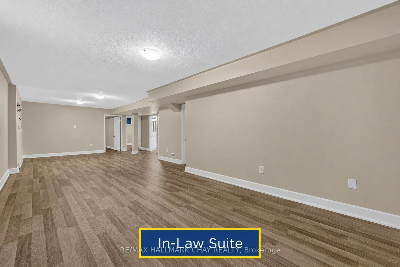39, Hanmer, East Bayfield, Barrie