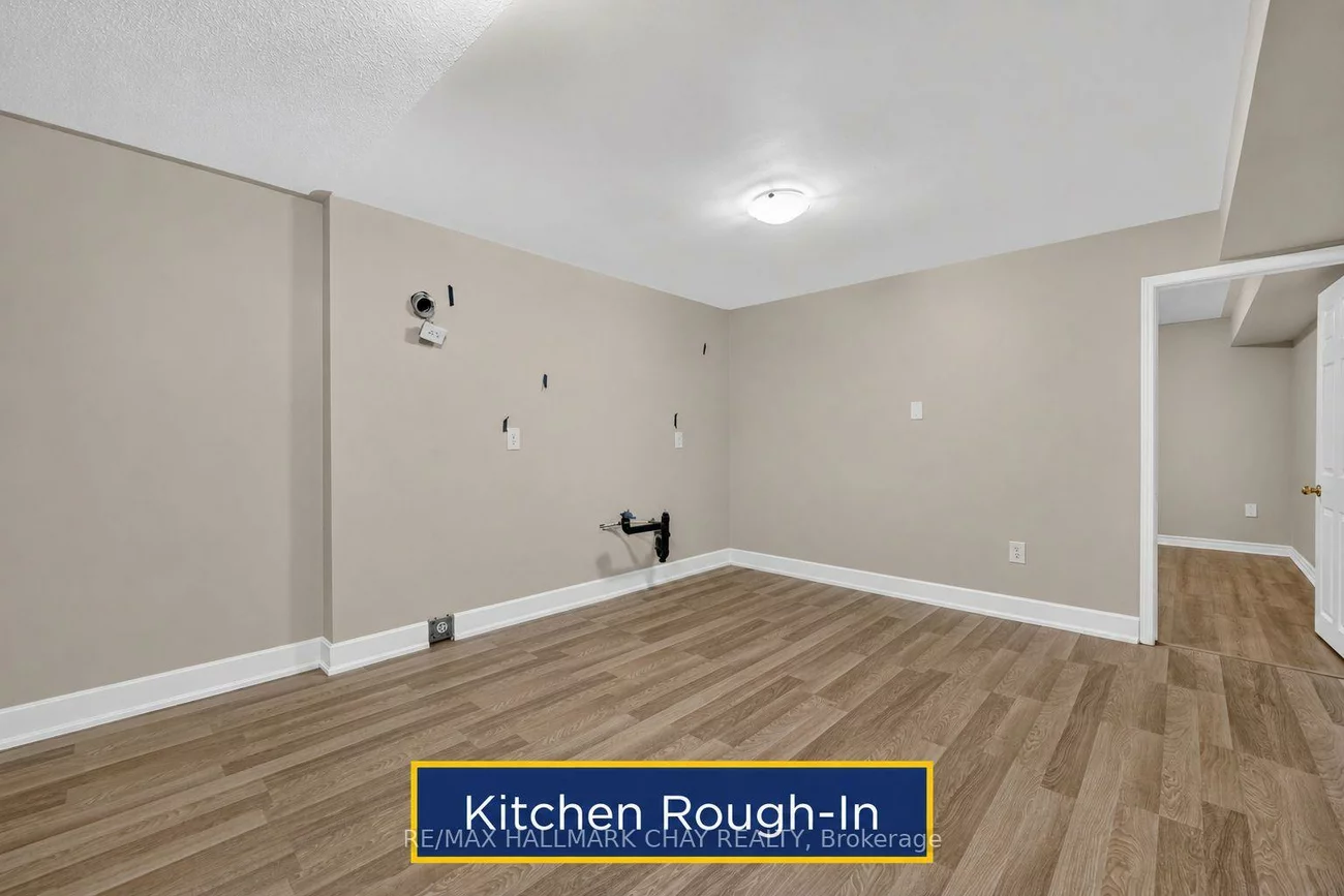 39, Hanmer, East Bayfield, Barrie