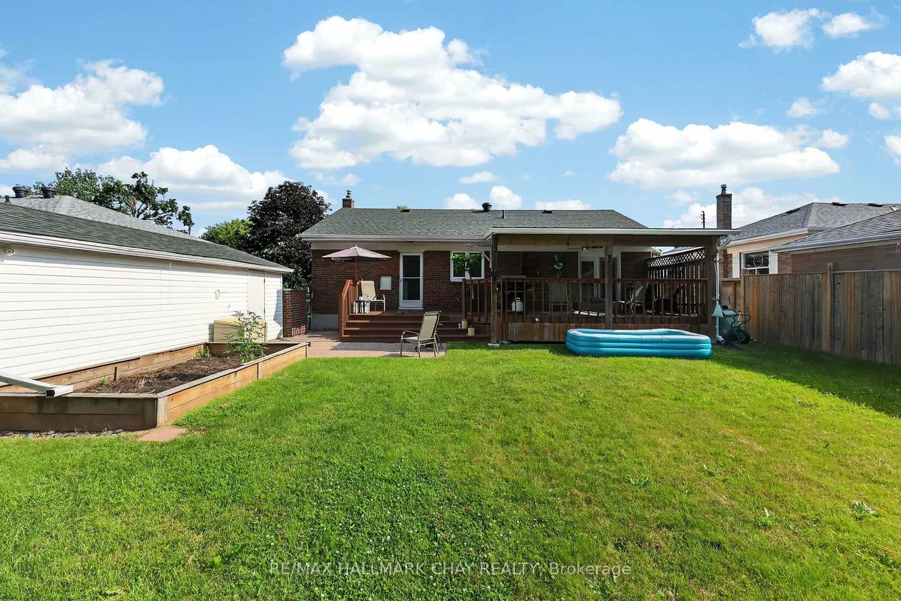 9, Melrose, Codrington, Barrie