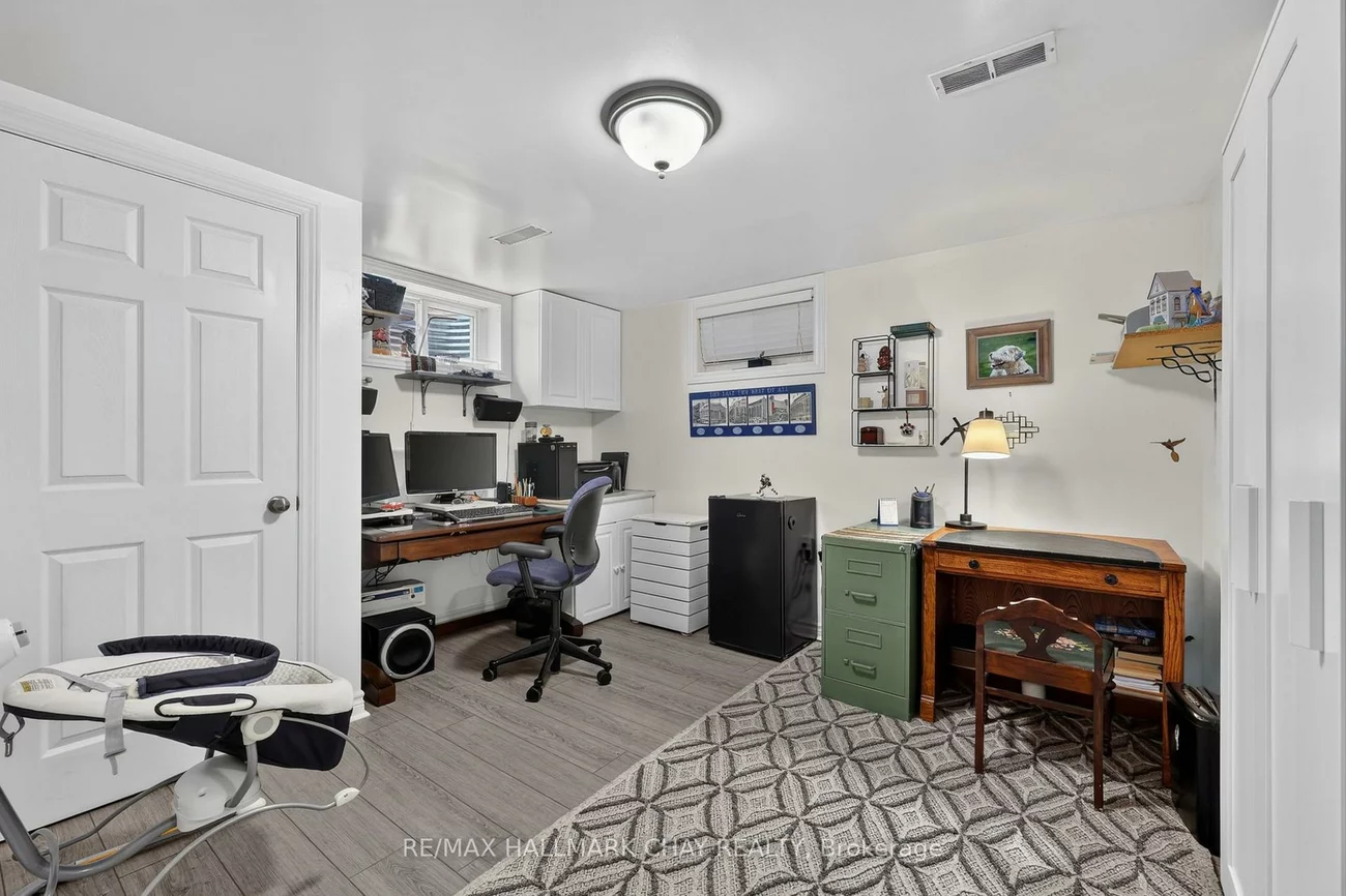 9, Melrose, Codrington, Barrie