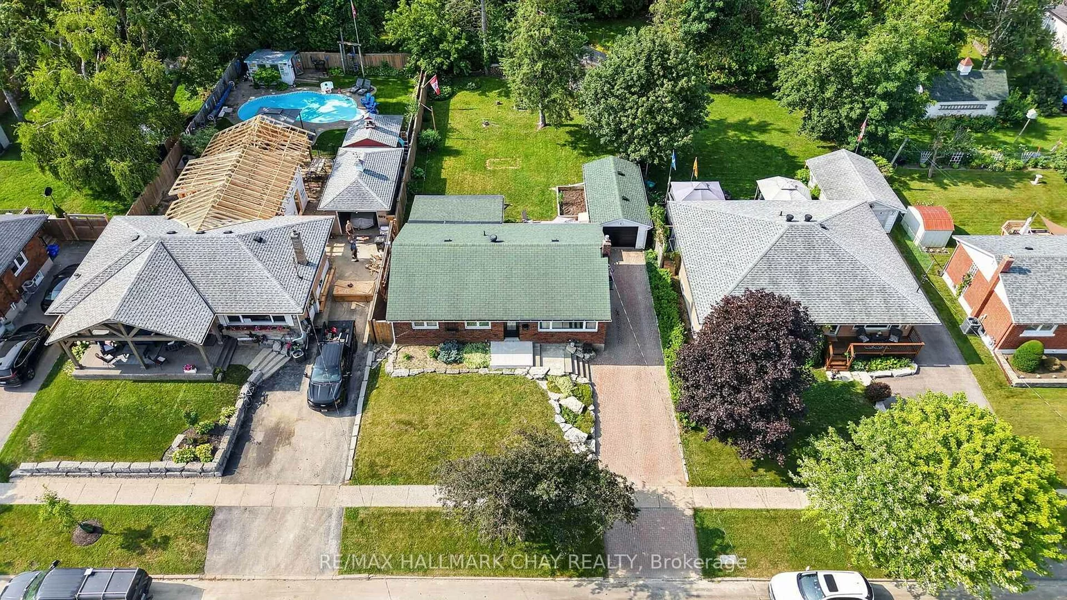 9, Melrose, Codrington, Barrie