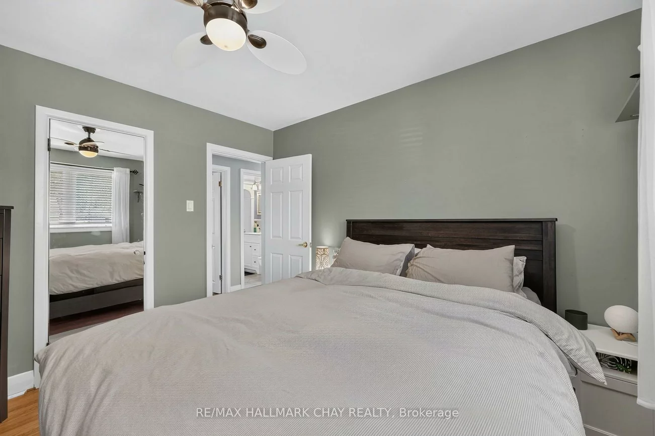 9, Melrose, Codrington, Barrie
