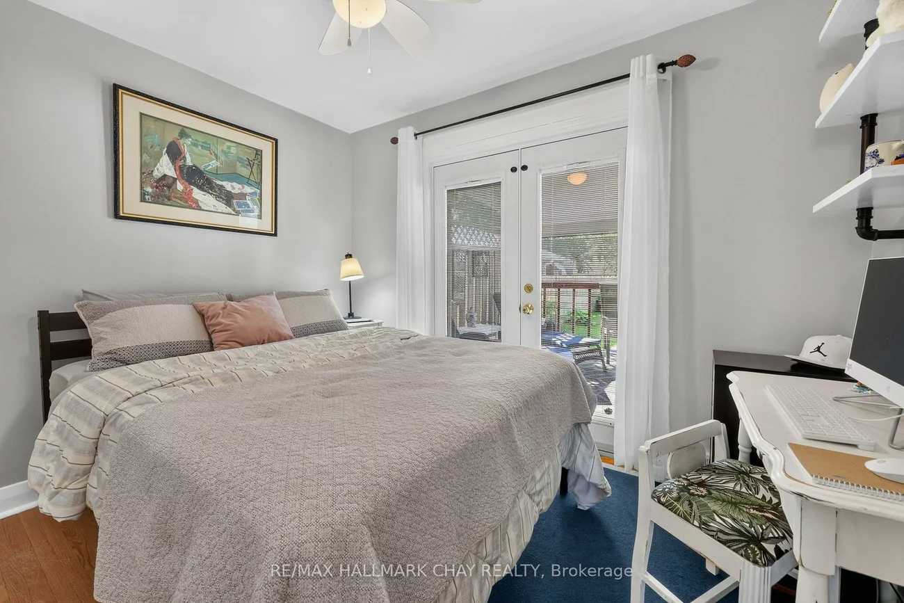 9, Melrose, Codrington, Barrie