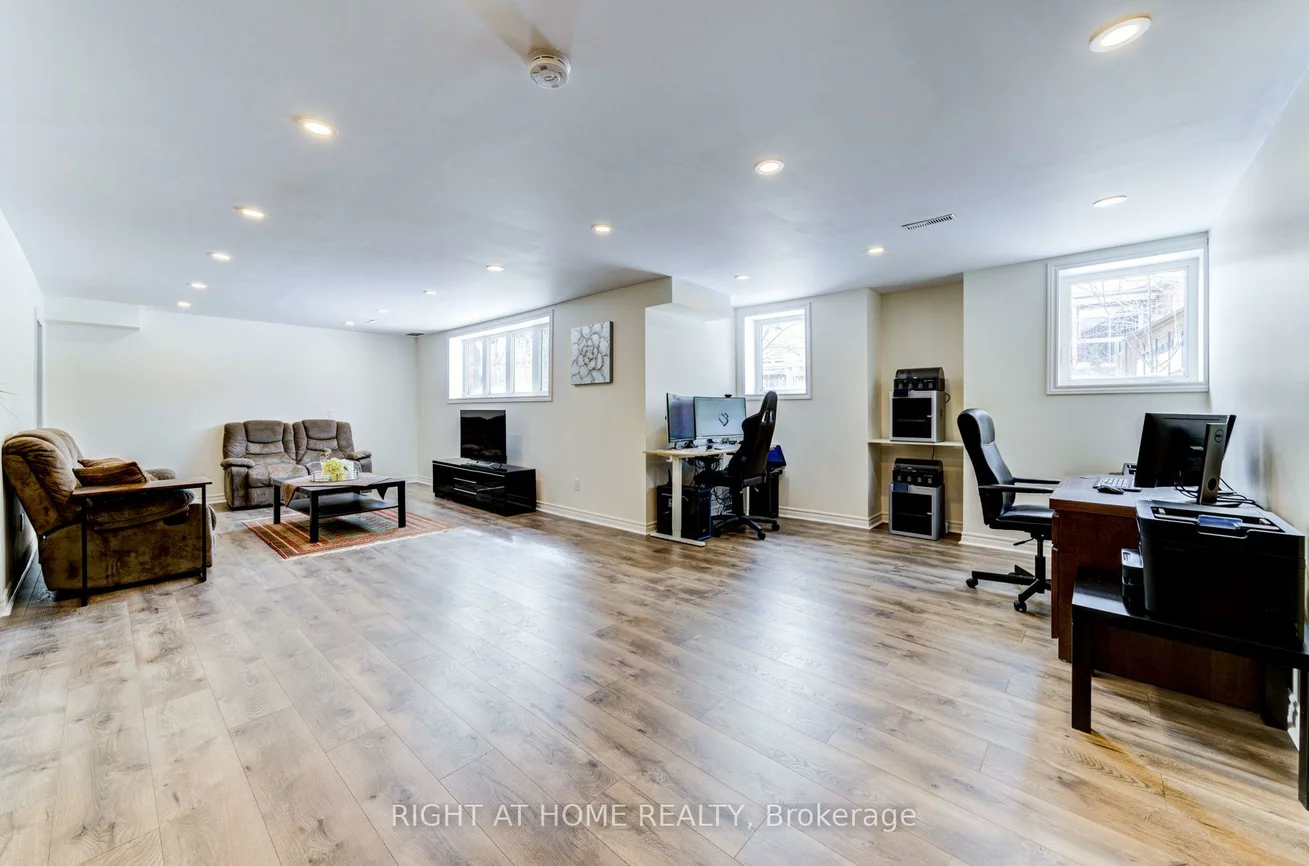 74, Royal Park, Bayshore, Barrie