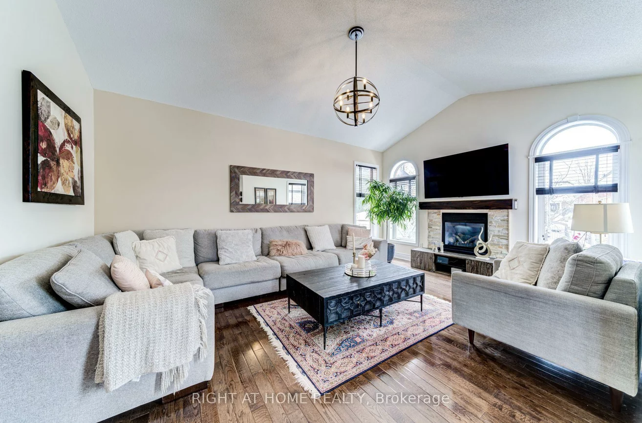 74, Royal Park, Bayshore, Barrie