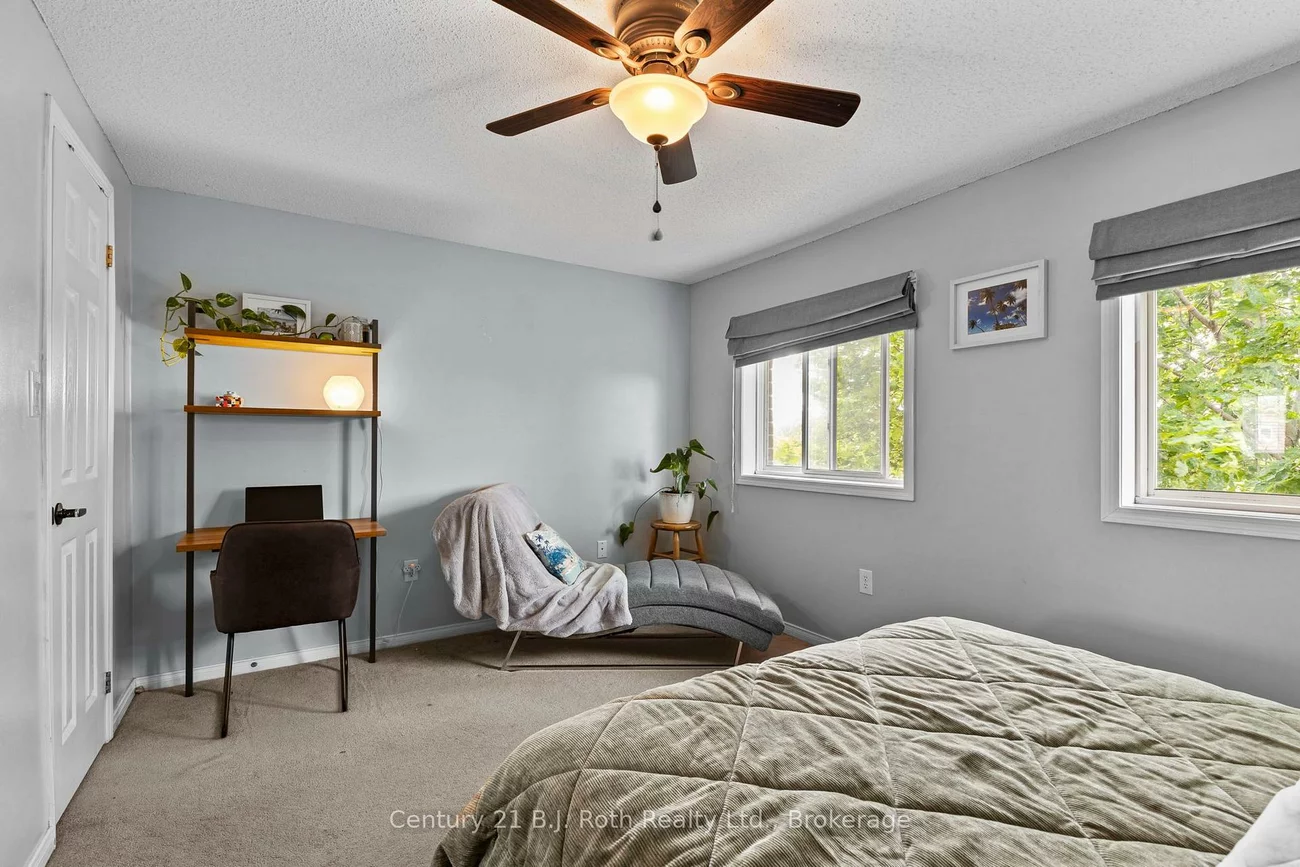 33, Courtney, Painswick South, Barrie