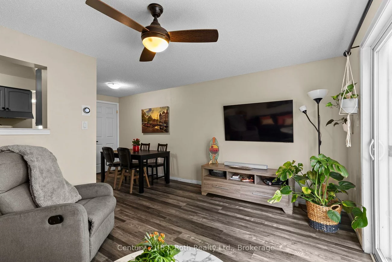 33, Courtney, Painswick South, Barrie