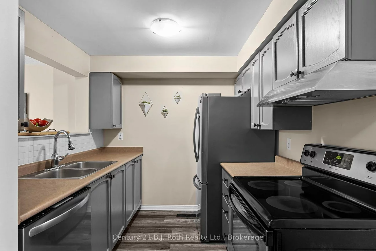 33, Courtney, Painswick South, Barrie