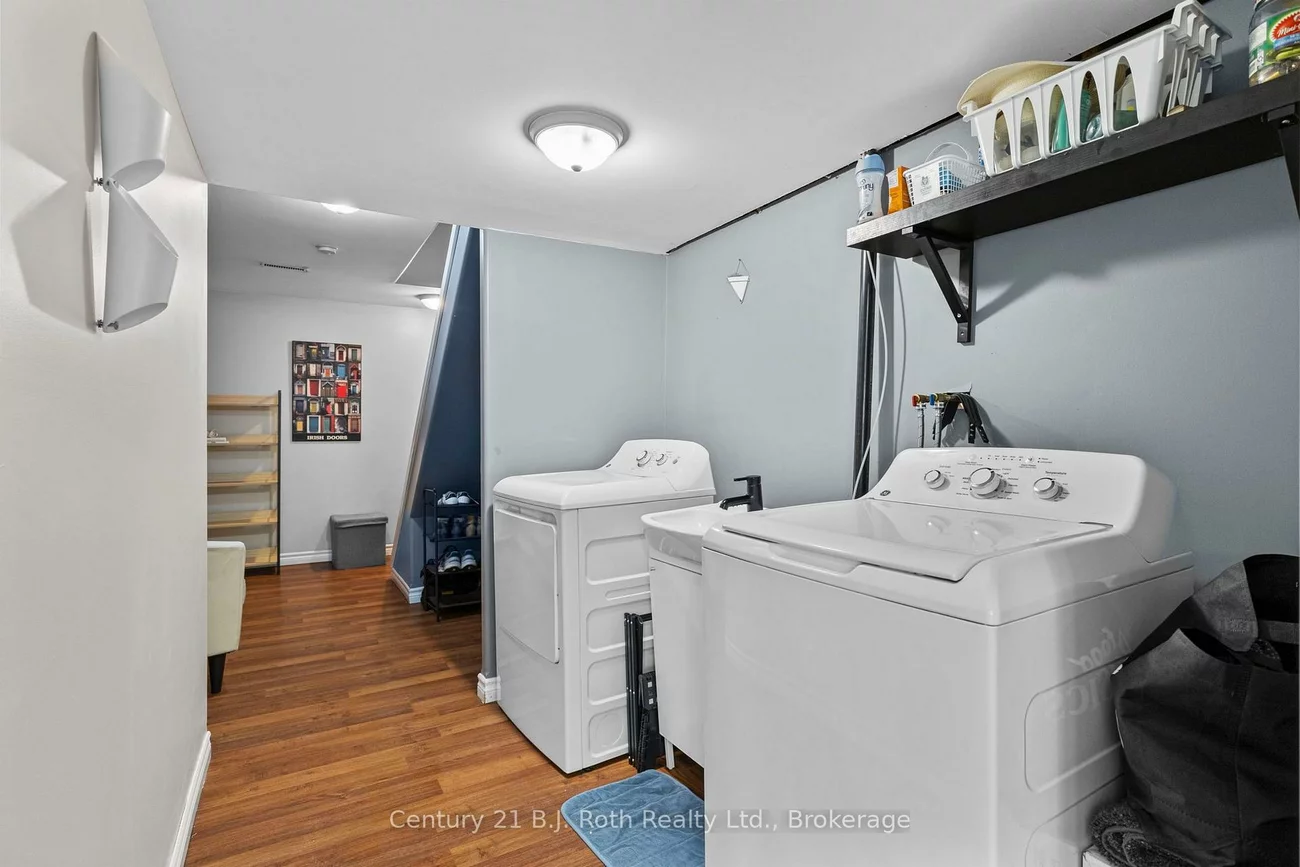 33, Courtney, Painswick South, Barrie