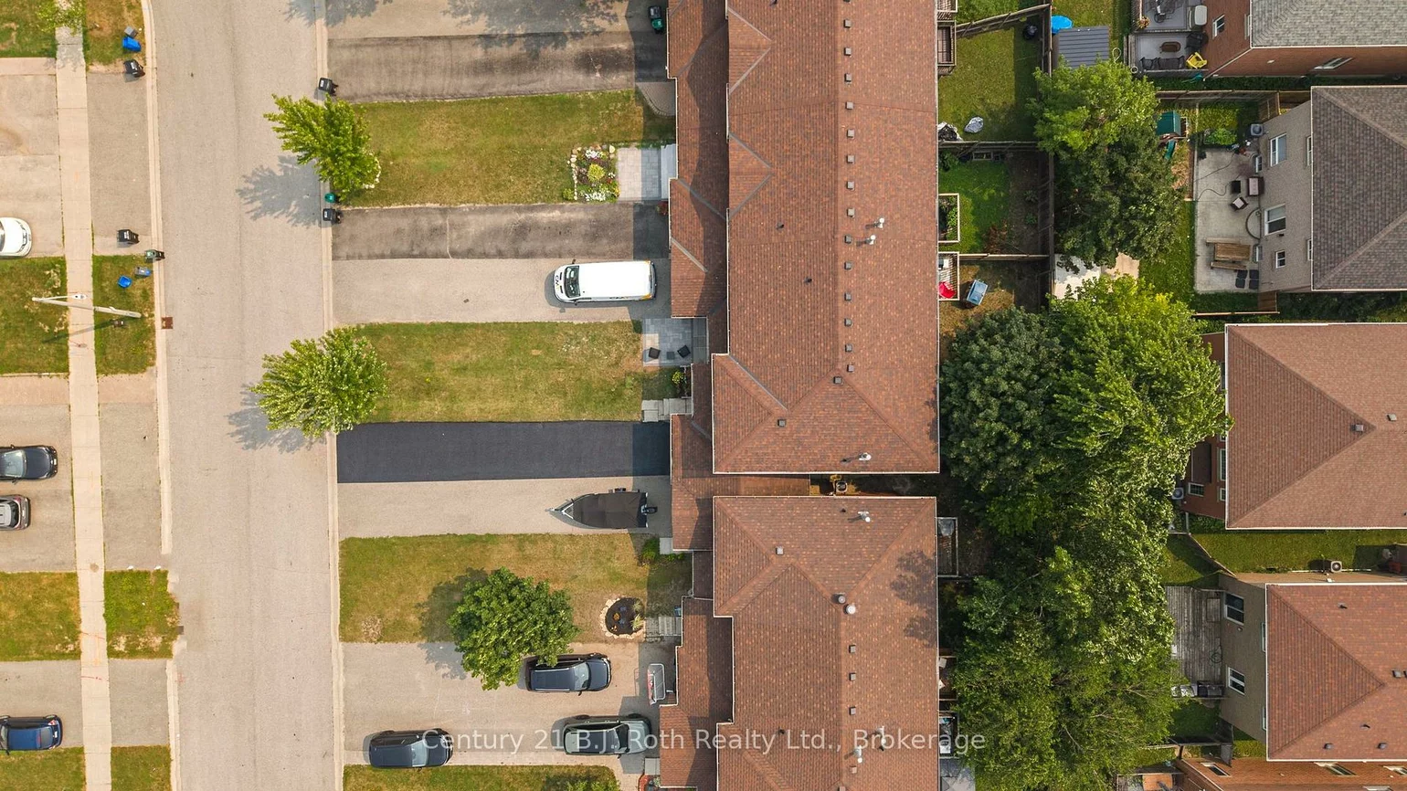 33, Courtney, Painswick South, Barrie