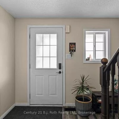 33, Courtney, Painswick South, Barrie