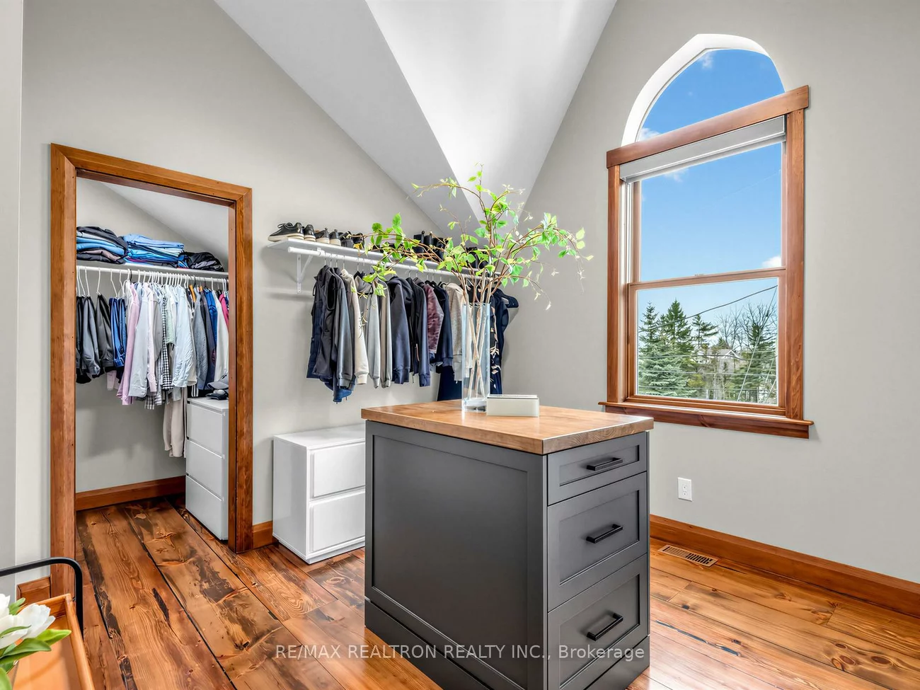 49, Gray, South Shore, Barrie