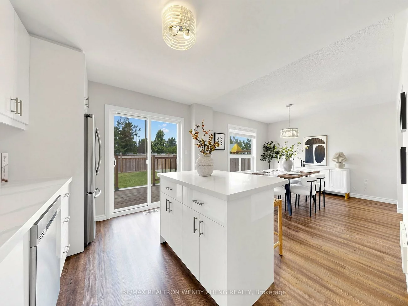 4, GARIBALDI, Holly, Barrie
