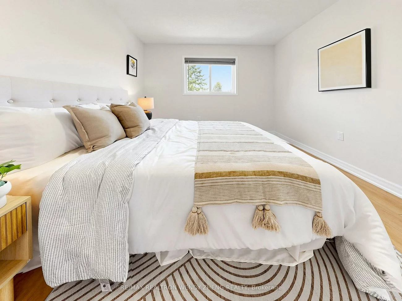 4, GARIBALDI, Holly, Barrie