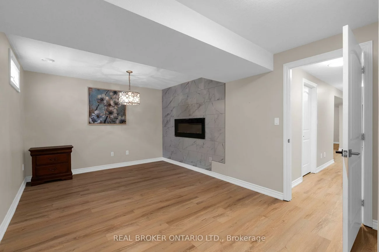 10, Wismer, Northwest, Barrie