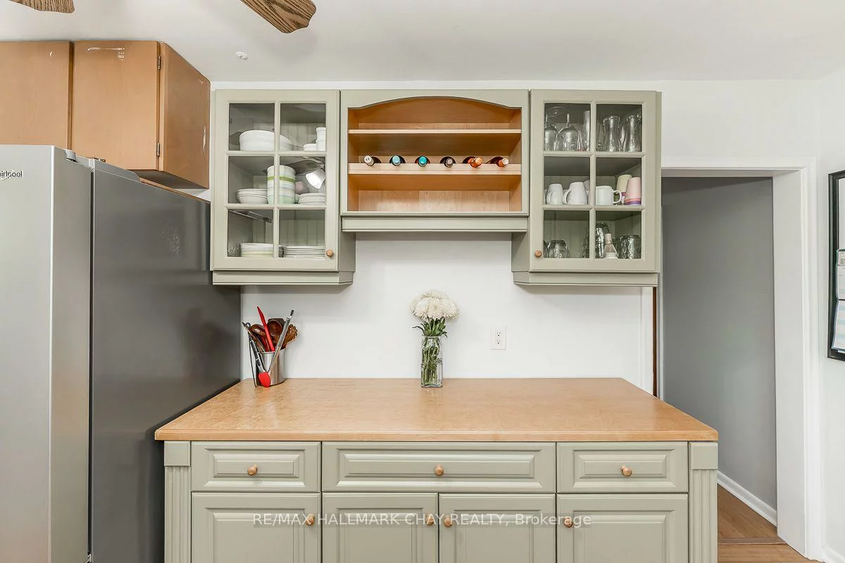23, Downsview, Codrington, Barrie