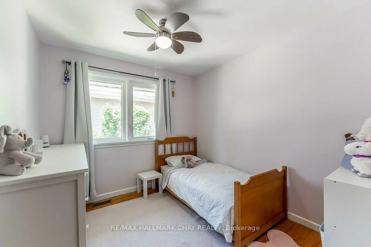 23, Downsview, Codrington, Barrie
