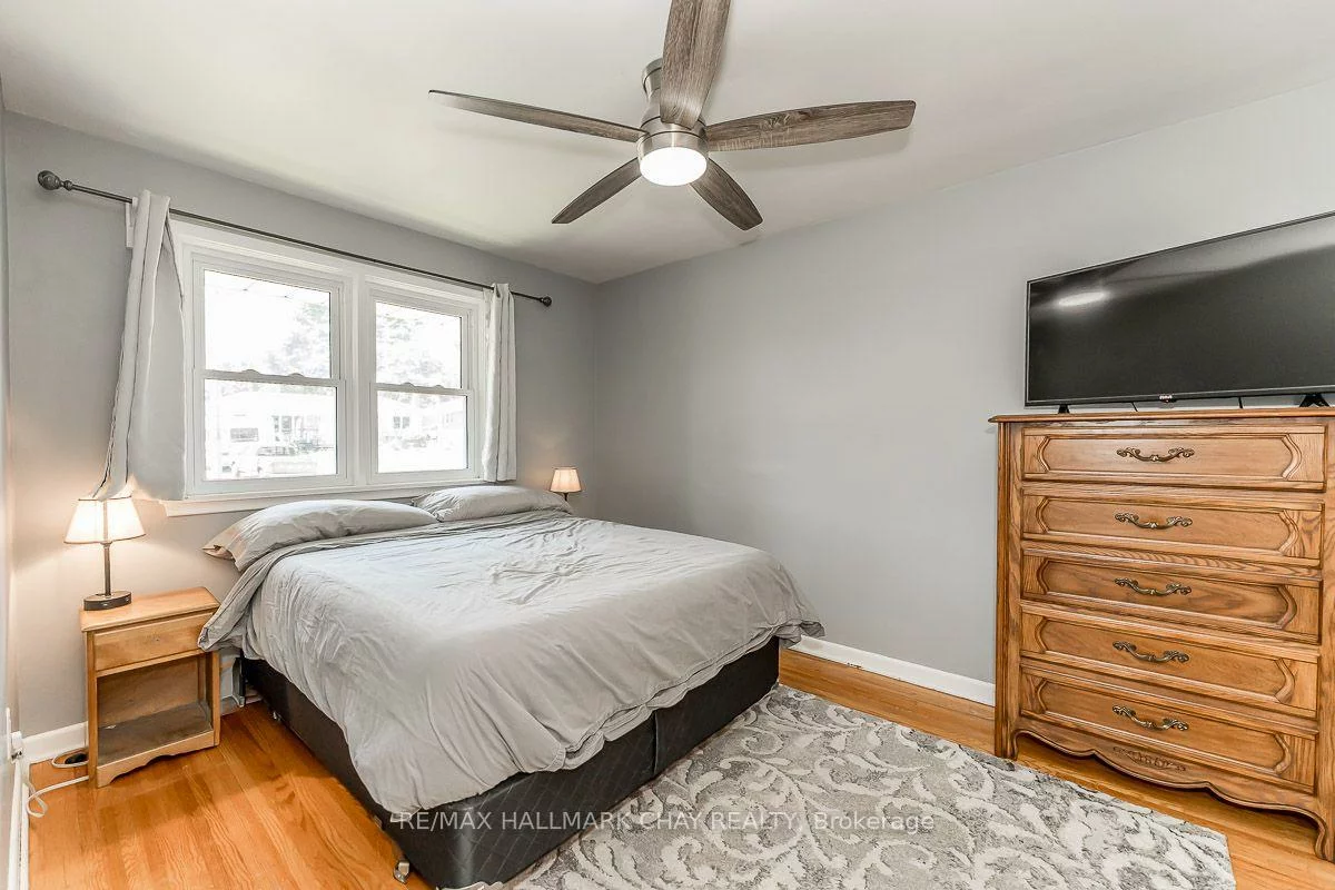 23, Downsview, Codrington, Barrie