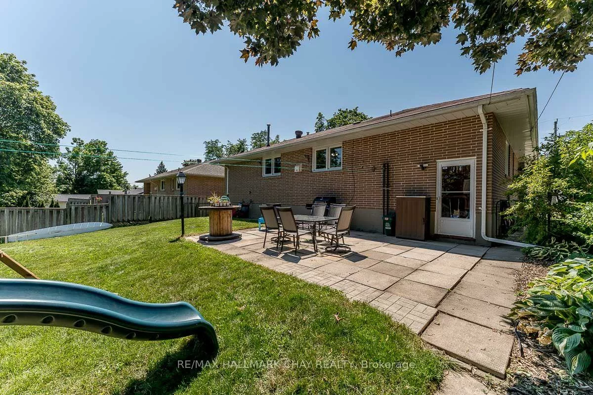 23, Downsview, Codrington, Barrie