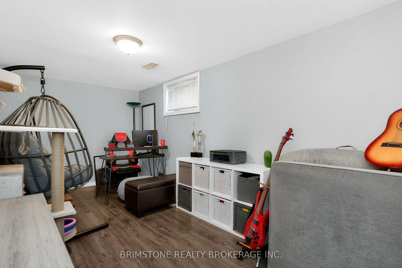 104, Hickling, Grove East, Barrie