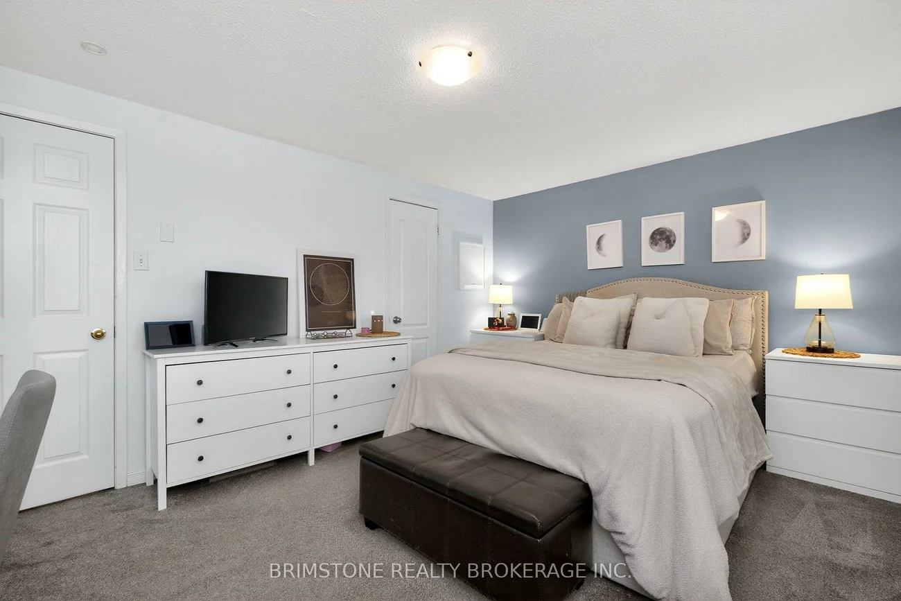 104, Hickling, Grove East, Barrie