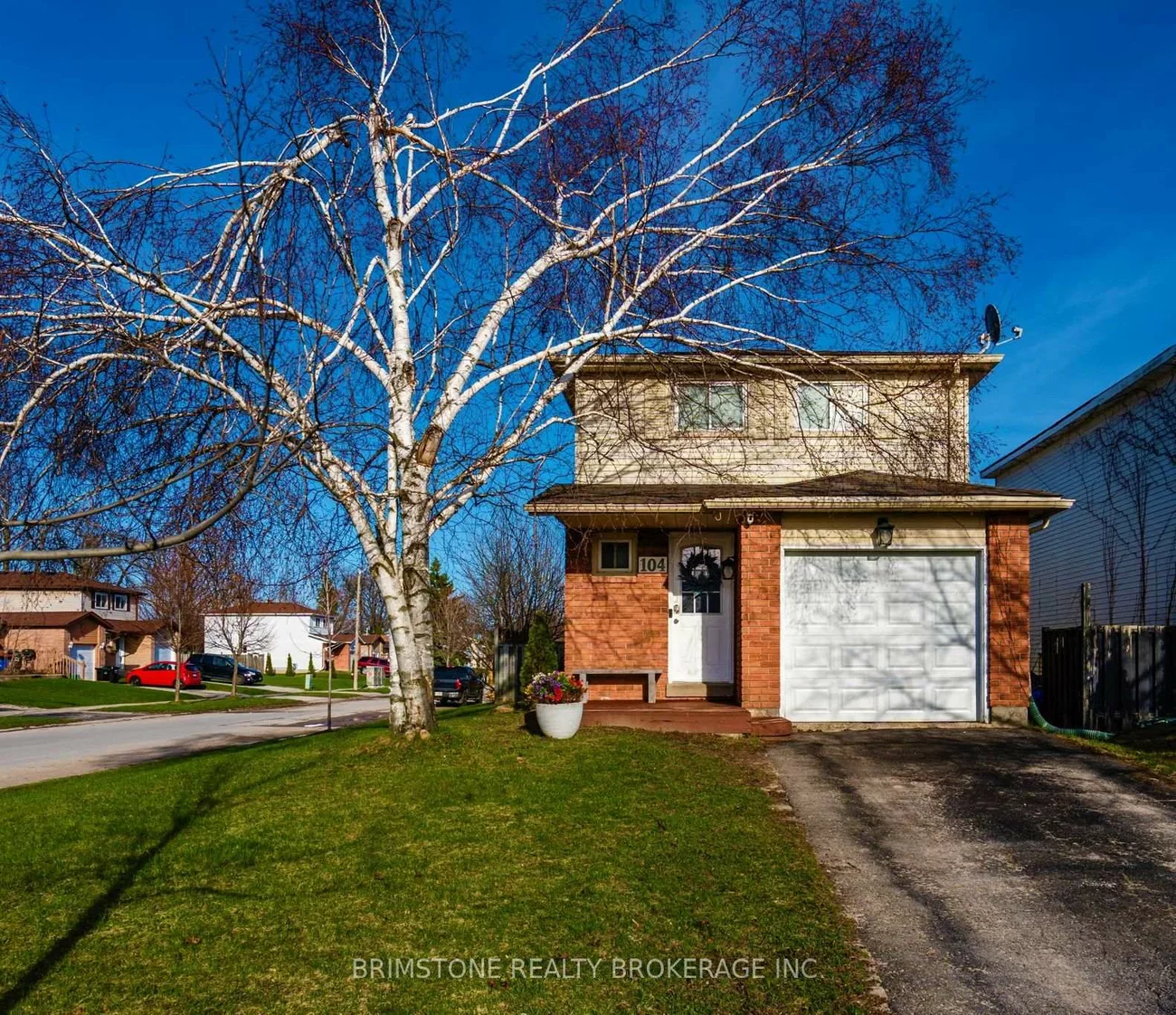104, Hickling, Grove East, Barrie