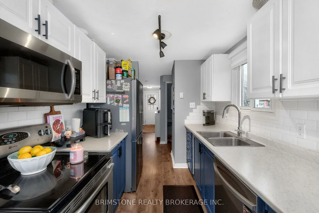 104, Hickling, Grove East, Barrie