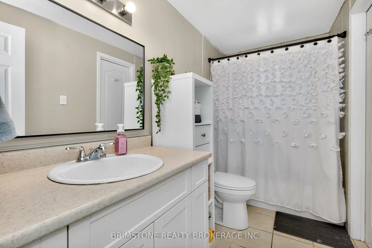 104, Hickling, Grove East, Barrie